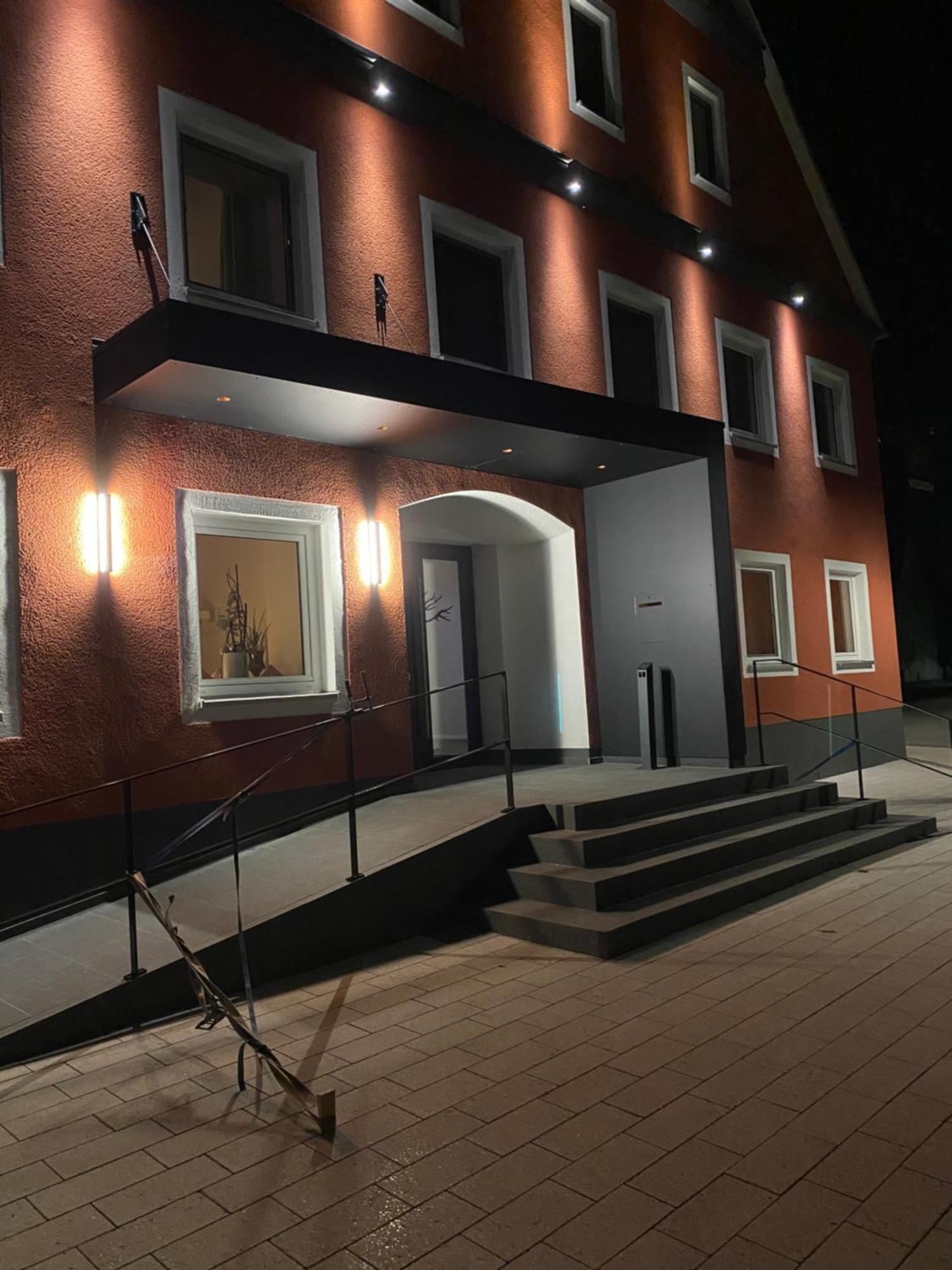 Landgasthof Zahn Elchingen Exterior photo